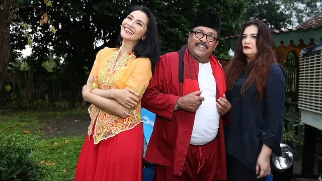 [Bintang} Maudy Koesnaedy, Rano Karno dan Cornelia Agatha