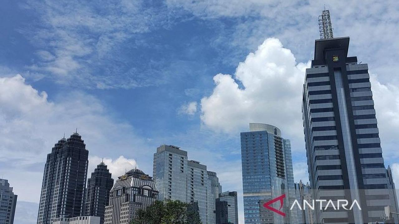 BMKG: Prakiraan Cuaca Jakarta Kamis, Sebagian Wilayah Cerah Berawan Pagi Hari, Hujan Malam