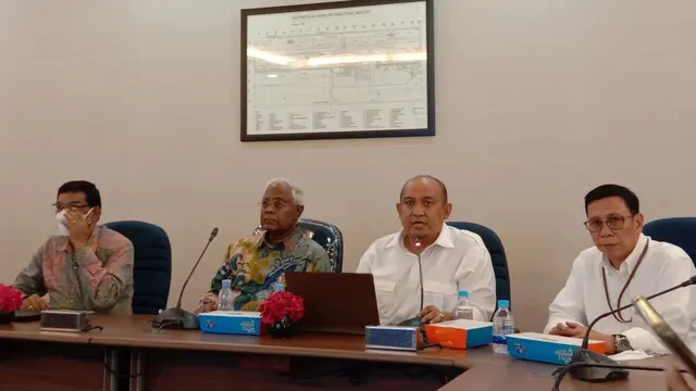 Direktur Angkasa Pura Aviasi Haris di  Bandara Kualanamu, Kabupaten Deli Serdang, Sumatera Utara, Kamis (30/12/2021).