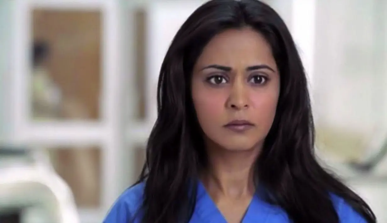 arminder Nagra terkenal akan perannya di acara ER. Ia pun menyadari dirinya hamil saat syuting acara tersebut. (Pinterest)