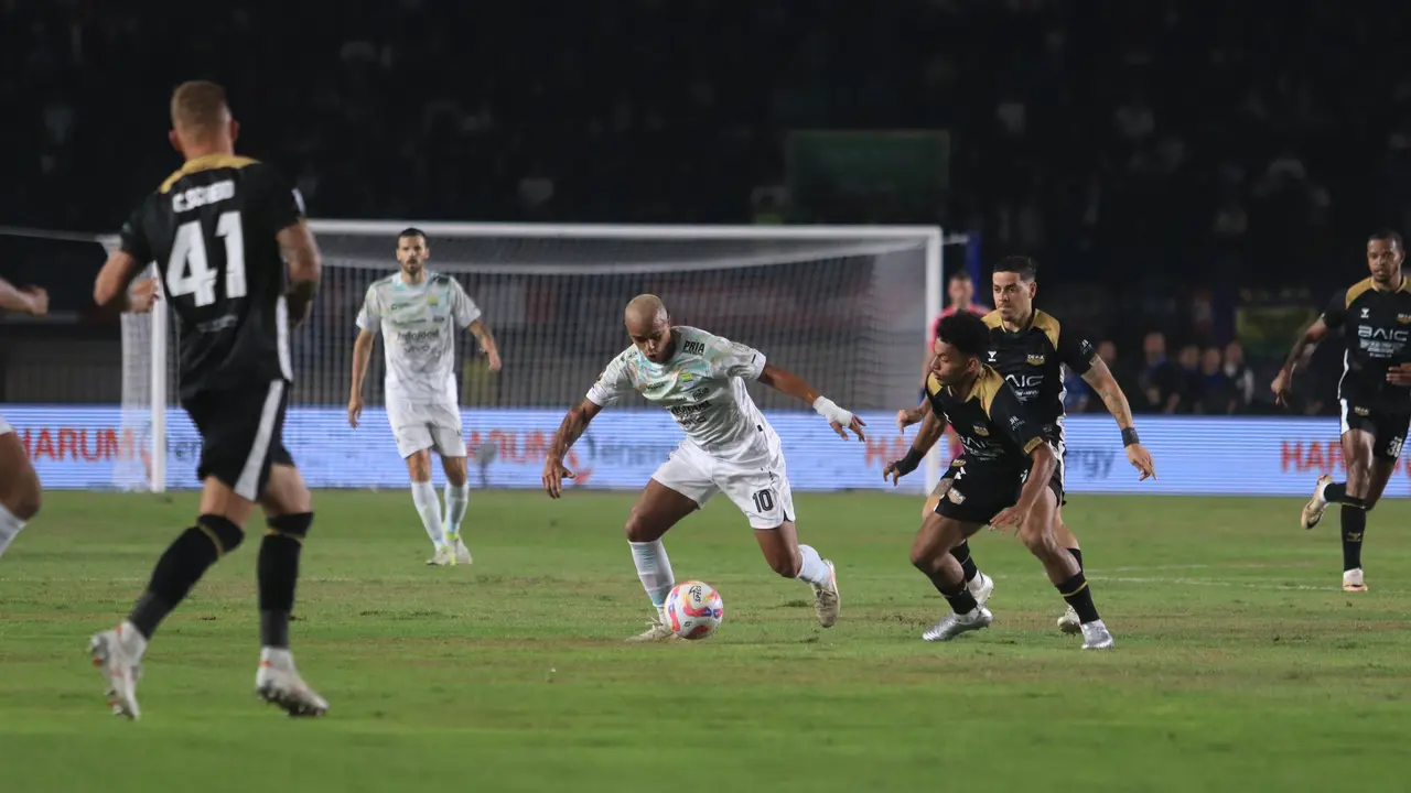 Dewa United Vs Persib