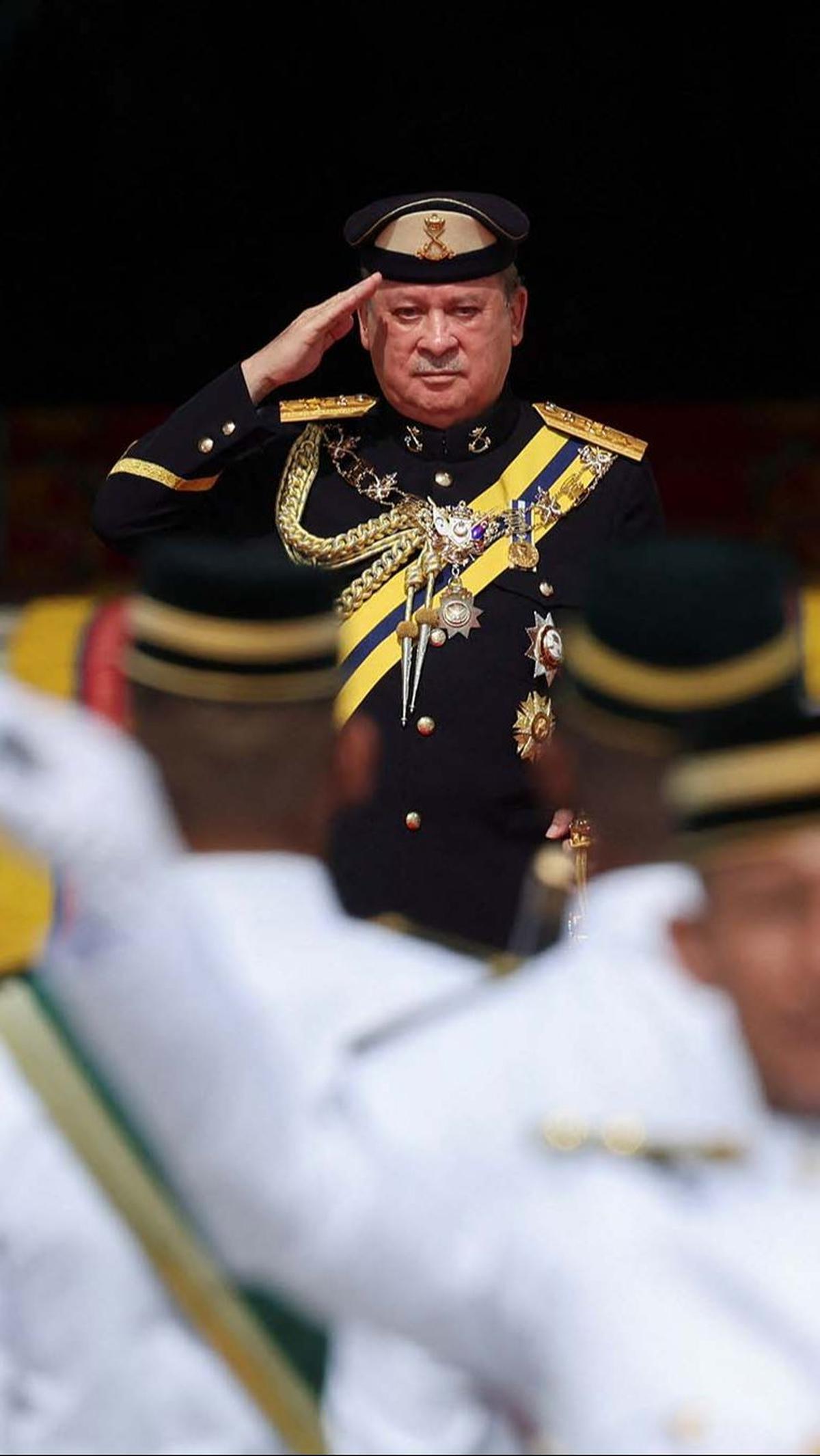 Sementara, berikut profil dan sederet fakta menarik raja baru Malaysia sebagaimana dilansir Liputan6.com mengutip Business Times:&nbsp;
