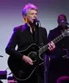 Di akhir tahun 2016, album terbaru Bon Jovi, "This House Is Not for Sale" langsung melejit ke No. 1 chart Billboard dan kemudian terjut ke no. 43. (DIMITRIOS KAMBOURIS / GETTY IMAGES NORTH AMERICA / AFP)