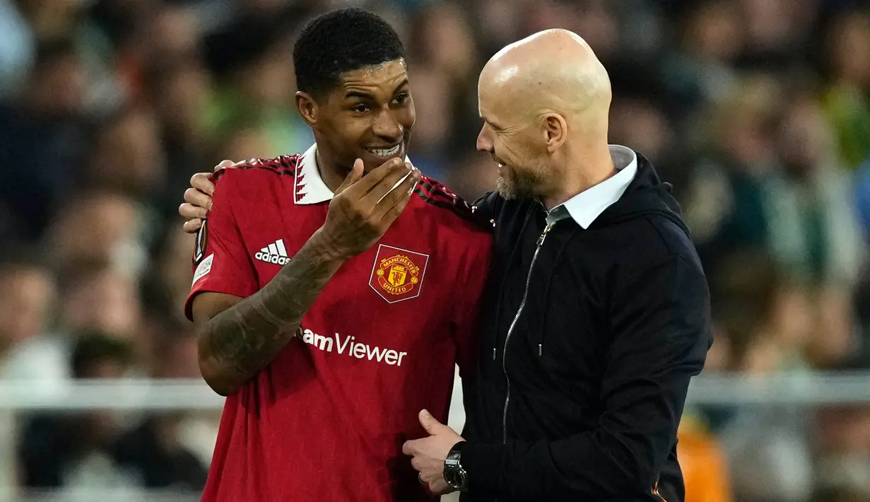 Rashford harus meninggalkan lapangan pada menit ke-83 dan digantikan Fred saat Manchester United mengalahkan Fulham dengan skor 3-1. (AP Photo/Jose Breton)