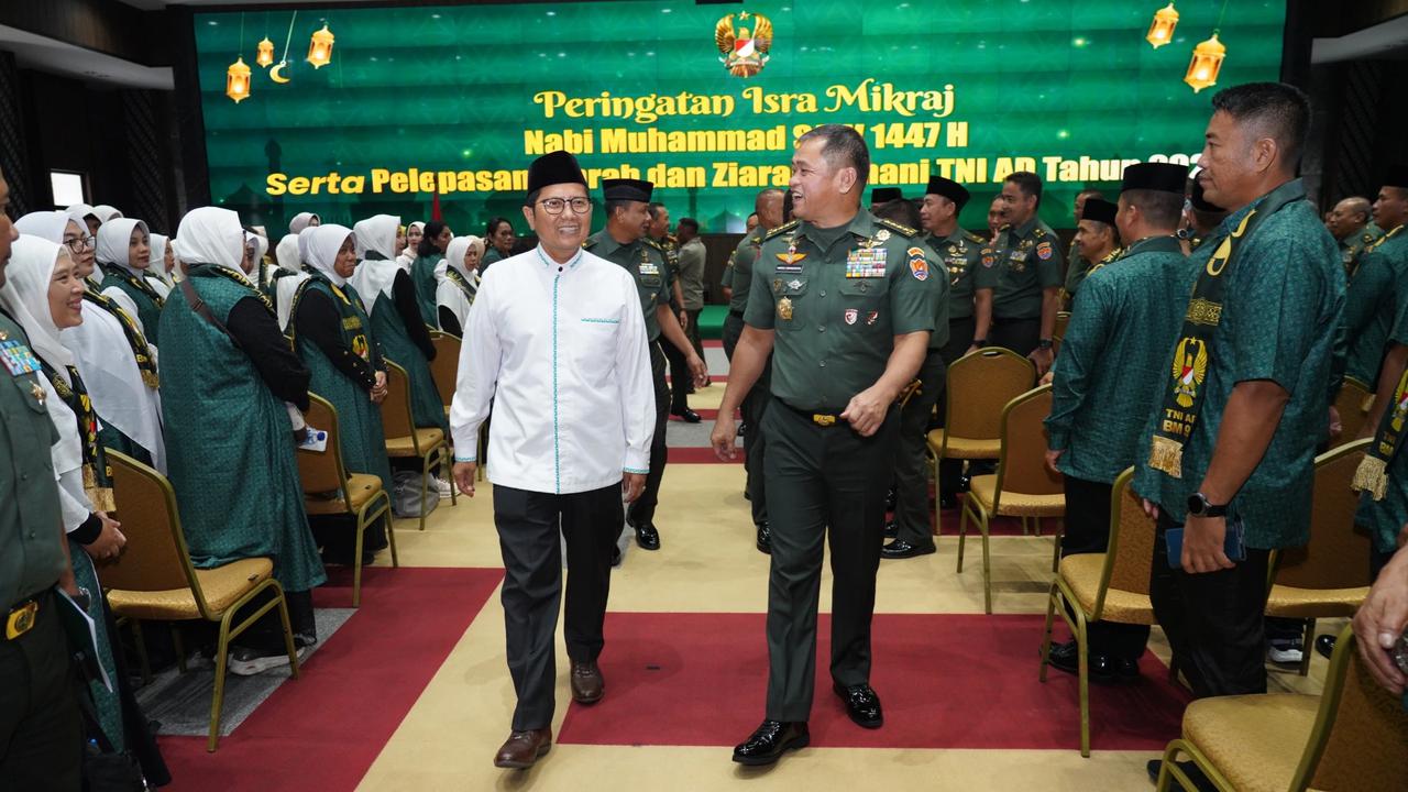 FOTO: Kasad Berangkatkan Prajurit dan PNS TNI AD Umroh sebagai Apresiasi Kinerja