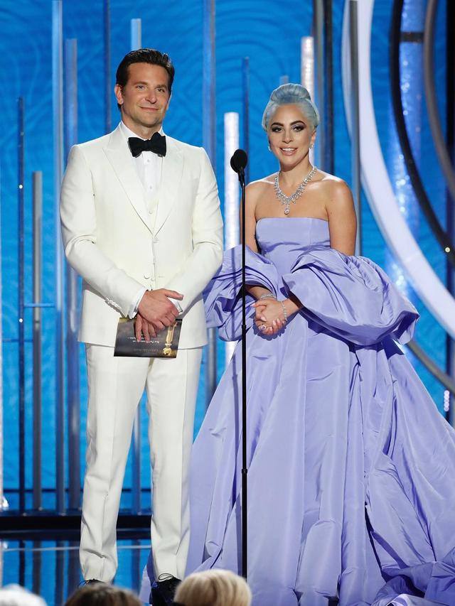 Lady Gaga Diduga Mengandung Anak Bradley Cooper, Ini Momen Kebersamaan Mereka