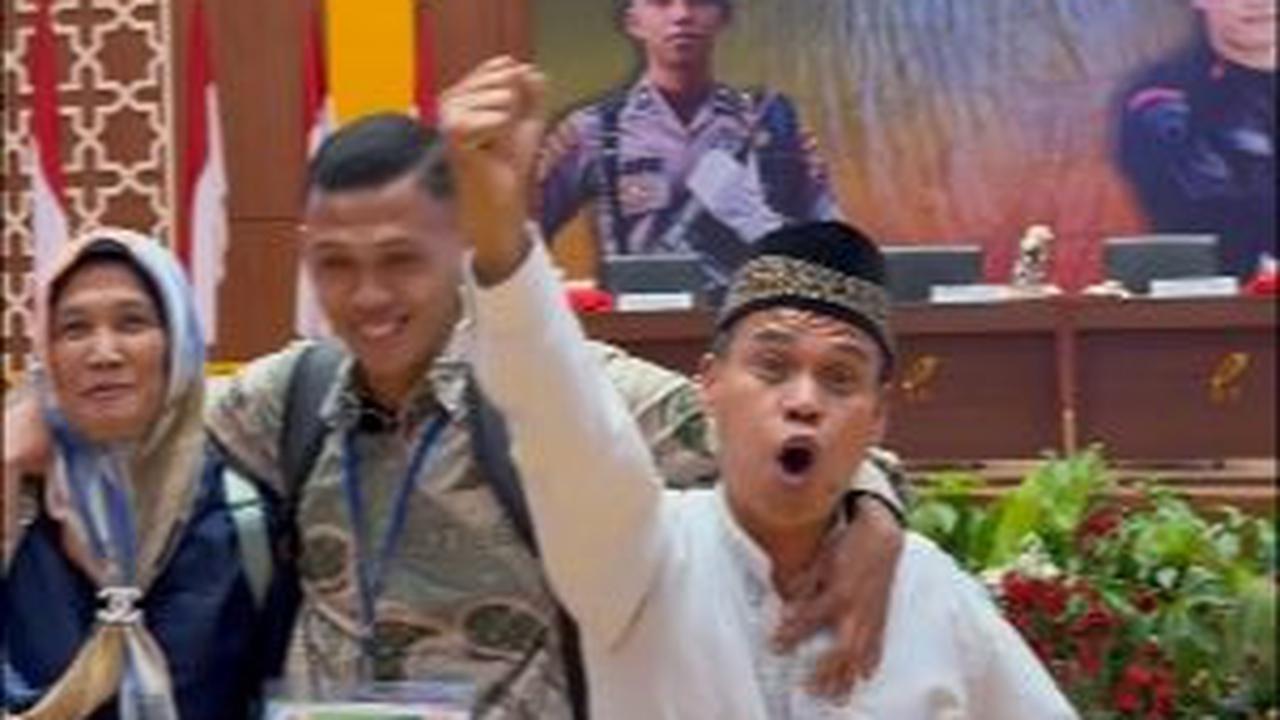 "Bapaknya sopir juga tidak pantang mundur. Lanjut," sambungnya berapi-api. <br>