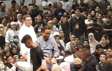 Peserta 'Desak Anies' di Surabaya Membludak, Anies: Ini Rekor