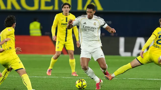 Aksi Jude Bellingham di laga Villarreal dan Real Madrid di jornada 21 Liga Spanyol 2025/2026 di La Ceramica, Minggu (25/01/2026) dini hari WIB.