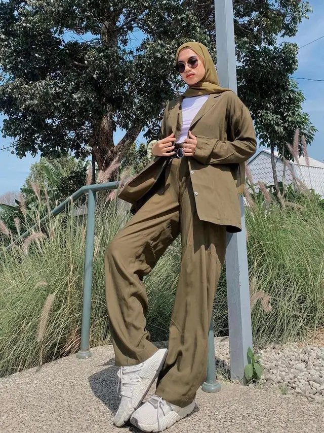 9 Warna Hijab yang Wajib Dimiliki Hijabers, Sudah Punya?