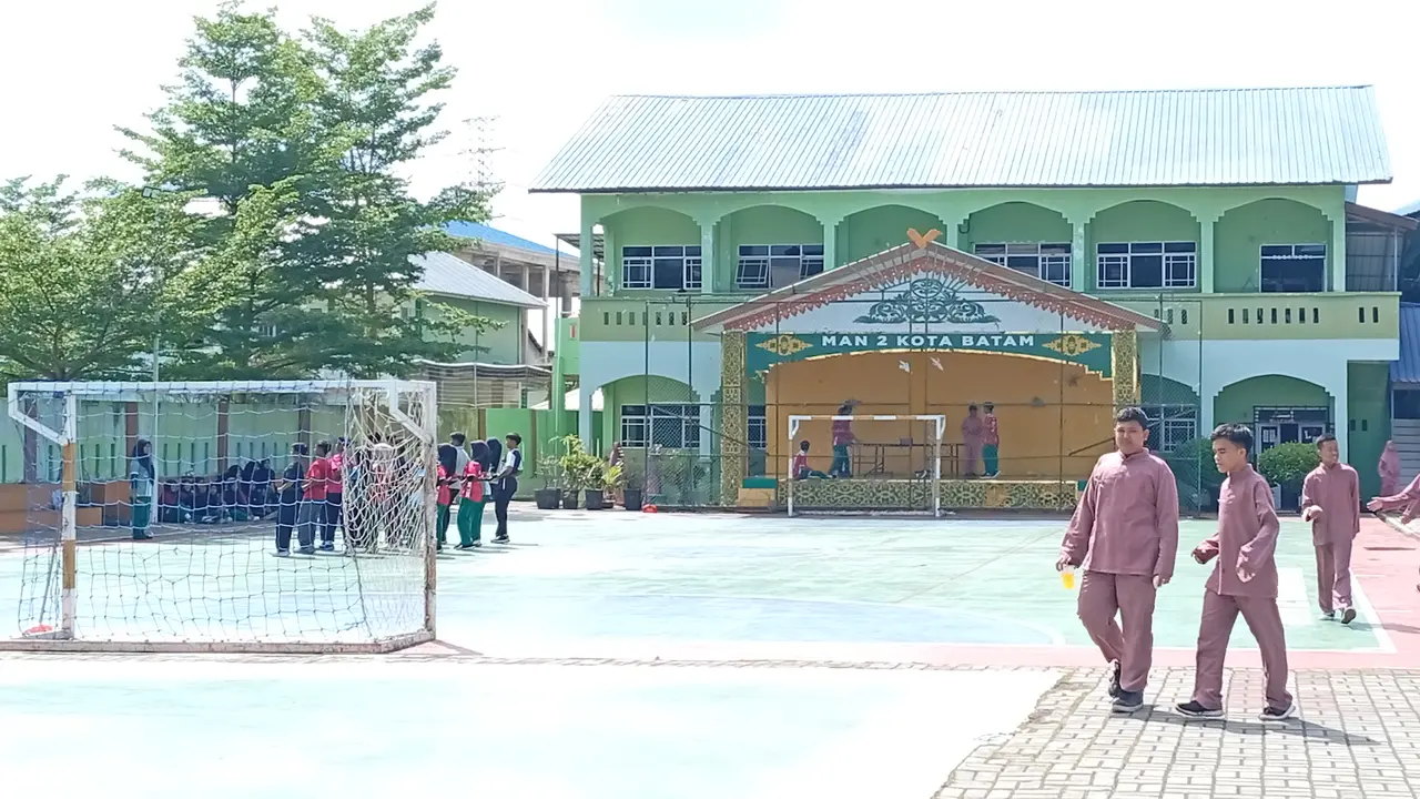 siswa sekolah di batam keracunan MBG