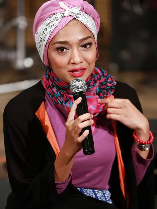 "Awalnya aku magang, itu (Upin Ipin) yang bikin senior aku trus lama-lama jadi kerja disana. Aku dari 2009 sampai 2012. Karena emang aku suka anak-anak," ungkap Chiki Fawzi. (Deki Prayoga/Bintang.com)