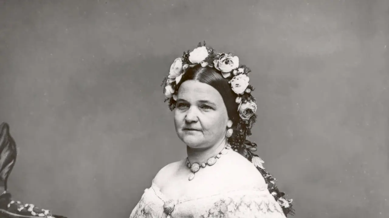 Mary Todd Lincoln (wikimedia commons)