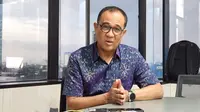 Mantan pejabat Direktorat Jenderal Pajak Kementerian Keuangan (DJP Kemenkeu) Rafael Alun Trisambodo saat wawancara khusus dengan Liputan6.com, Kamis (30/3/2023). Rafael berbicara soal kasus yang tengah membelitnya di KPK. (Liputan6.com/Fachrur Rozie)