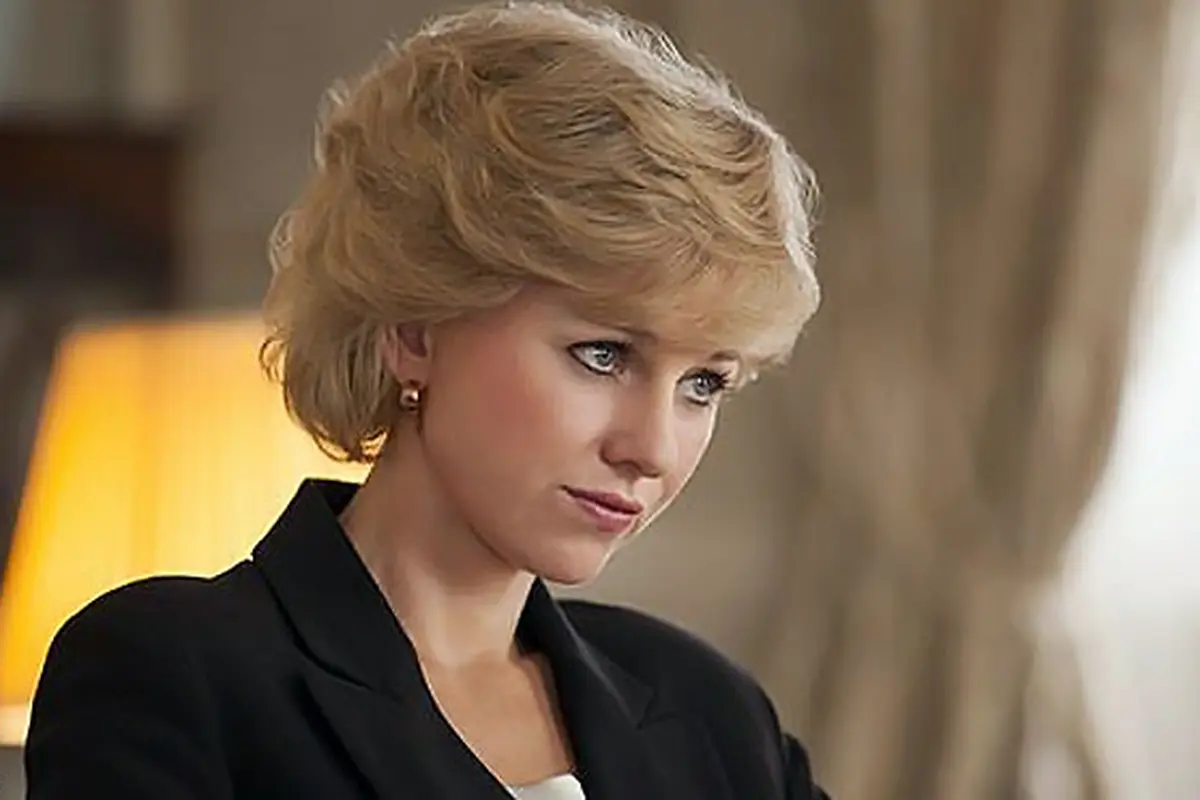 naomi-watts-130528b.jpg