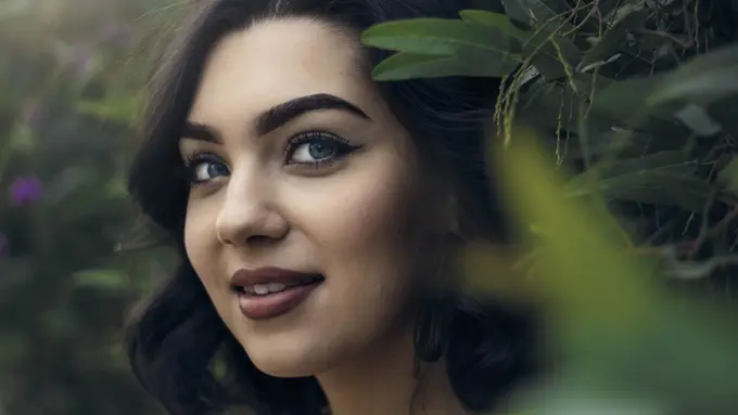 Susah Bikin Alis Rapi? Coba Simak Tutorial Berikut Deh