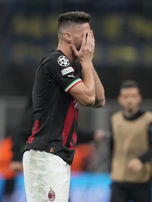<p>Inter Milan kembali mengalahkan AC Milan pada leg kedua semifinal Liga Champions 2022/2023. I Nerazzurri menang 1-0. (AP Photo/Antonio Calanni)</p>