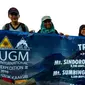 Empat srikandi Mapamaga UGM sedang berlatih untuk ekspedisi pendakian Gunung Stok Kangri (6.153 mdpl). (Liputan6.com/Switzy Sabandar/Mapagama UGM)