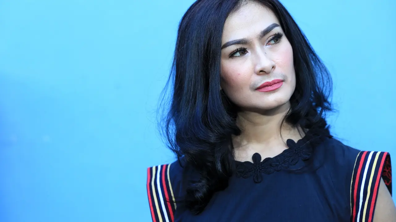 [Bintang] Iis Dahlia