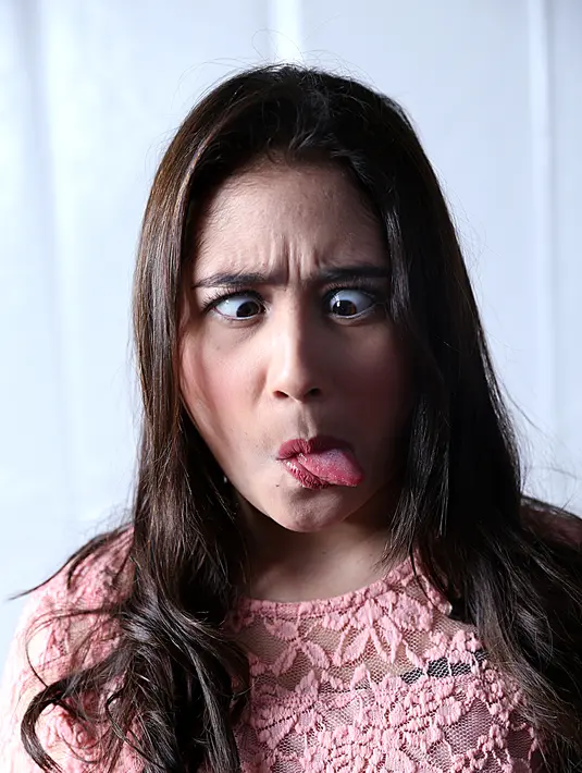 Aih, wajah Prilly Latuconsina kok jadi begini ya? (Galih W Satria/Bintang.com)
