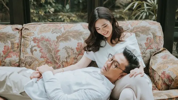 [Fimela] Denny Sumargo dan Olivia Allan