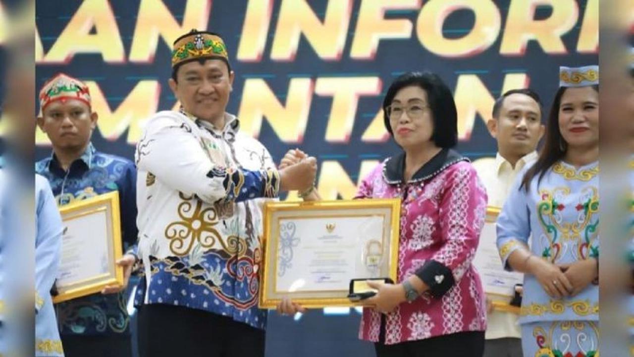 Pemkab Gunung Mas Raih Anugerah KIP Informatif, Bukti Komitmen Transparansi Publik