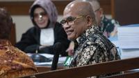 Sidang kasus korupsi pengadaan LNG di PT Pertamina dengan terdakwa Hari Karyuliarto menghadirkan mantan Wakil Ketua KPK Amien Sunaryadi sebagai ahli. (Liputan6.com/Muhammad Radityo Priyasmoro)