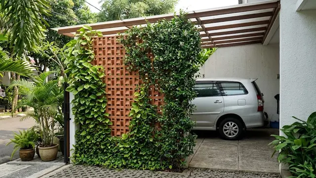 Model Roster untuk Area Carport agar Tidak Terlalu Terbuka (AI Generated)