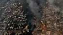 Presiden Chile Gabriel Boric mengumumkan status darurat menyusul kebakaran hutan yang terjadi di negaranya. (Javier TORRES/AFP)