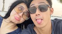 Momen Liburan Singkat Caesar Hito dan Felicya Angelista. (Sumber: Instagram.com/hitocaesar)