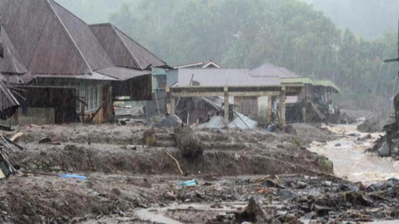 VIDEO: BMKG Ungkap Penyebab Banjir Bandang & Tanah Longsor Aceh-Sumatera