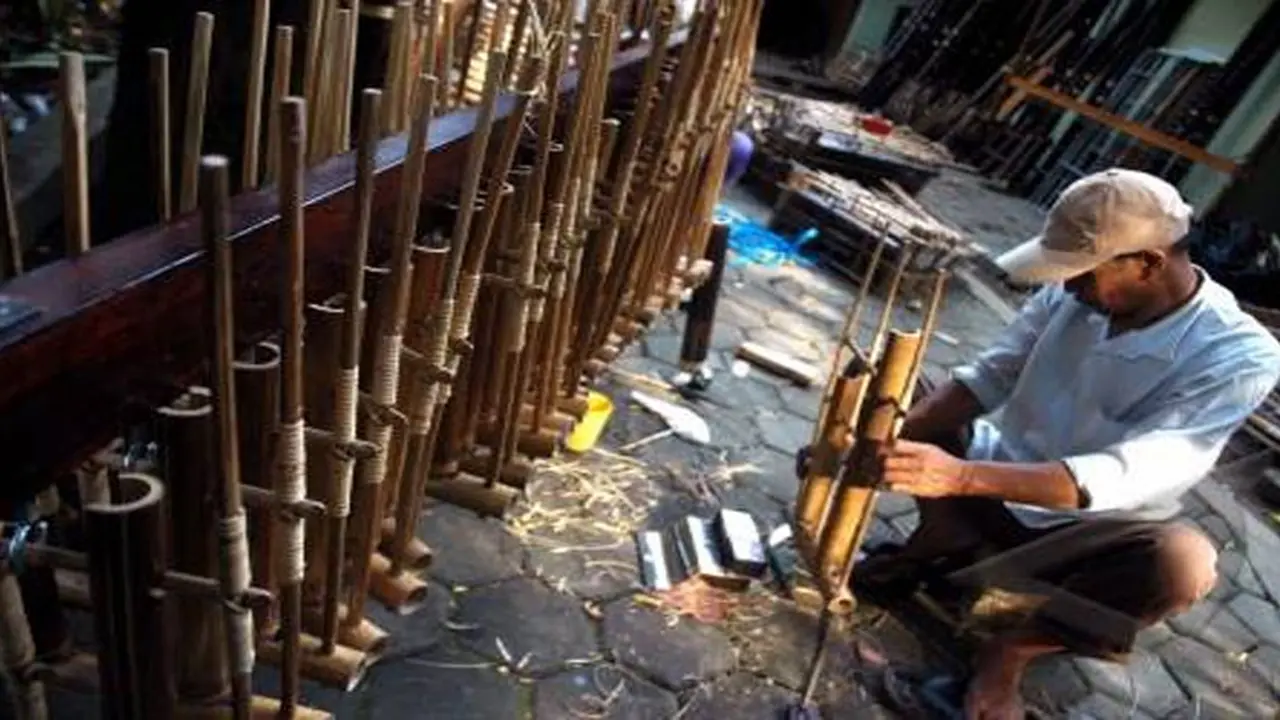 Alat Musik Angklung