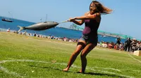 Uniknya Festival Lempar Ikan Tuna di Australia