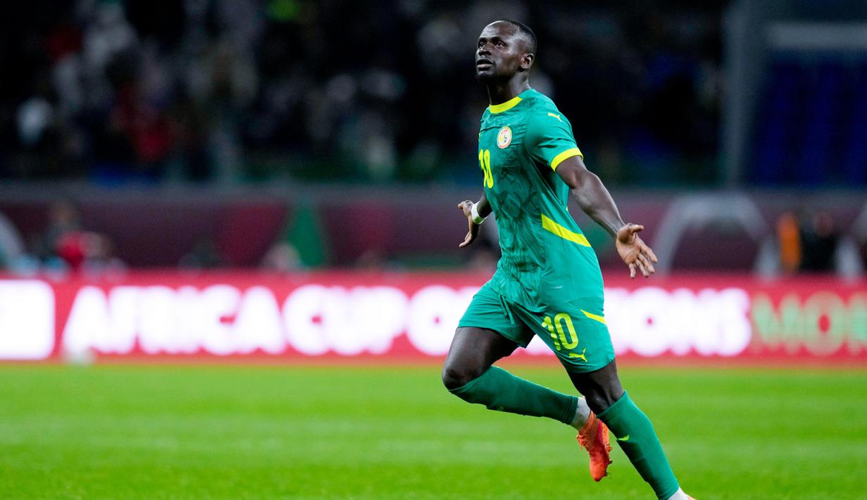Sosok Sadio Mane kembali menjadi pembeda bagi The Lions of Teranga. Penyerang andalan Senegal itu mencetak gol tunggal yang memastikan langkah timnya ke final, sekaligus memupus ambisi Mesir untuk kembali berjaya di turnamen kontinental Afrika. (AP Photo/Mohamed Bounaji)