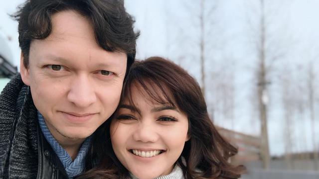 Perjalanan Cinta Rina Nose dan Josscy Aartsen, Dari Kenal Hingga Menikah