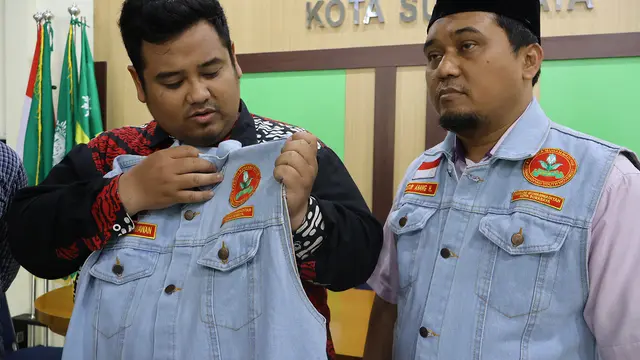 Penjelasan Soal Rompi Jeans Biru Wali Kota Eri Cahyadi di Acara Pemuda Muhammadiyah Surabaya