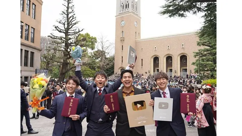 7 Momen Wisuda Jerome Polin, Resmi Lulus dari Waseda University