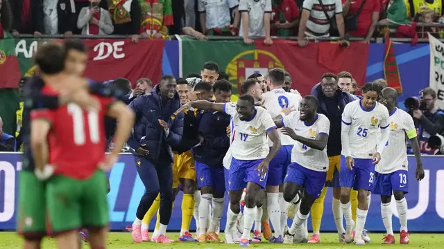 Foto: Pesta Pora Pemain Prancis Setelah Menyingkirkan Portugal dari Euro 2024
