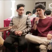 The Overtunes berikan sentuhan yang berbeda dalam single Time Will Tell