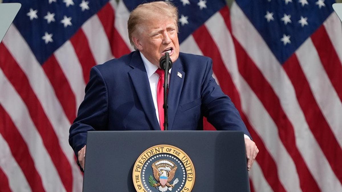 Trump Gunakan Panggung Peringatan Serangan 9/11 untuk Bela Perang Iran