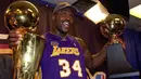 Shaquille O'Neal adalah legenda Lakers di tahun 2000-an bersama Kobe Bryant. Ia tercatat kantong delapan kali gelar individu diantaranya Rookie of The Years, Titel MVP tahun 2000 hingga 2003, MVP musim reguler pada tahun 2000, dan dua kali MVP All Star. (Foto: Getty Images via AFP/Stan Honda)