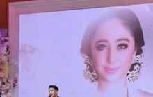 Potret Dewi Perssik Resmi Dilamar Pacar Pilotnya, Cantik Menawan Pakai Gaun Keluarga