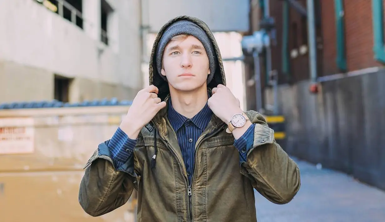 Benjamin Glaze pun menganga karena shock. Setelah itu ia pun mengaku tak nyaman karena Katy Perry melakukan hal itu. (instagram/benjaminglaze)