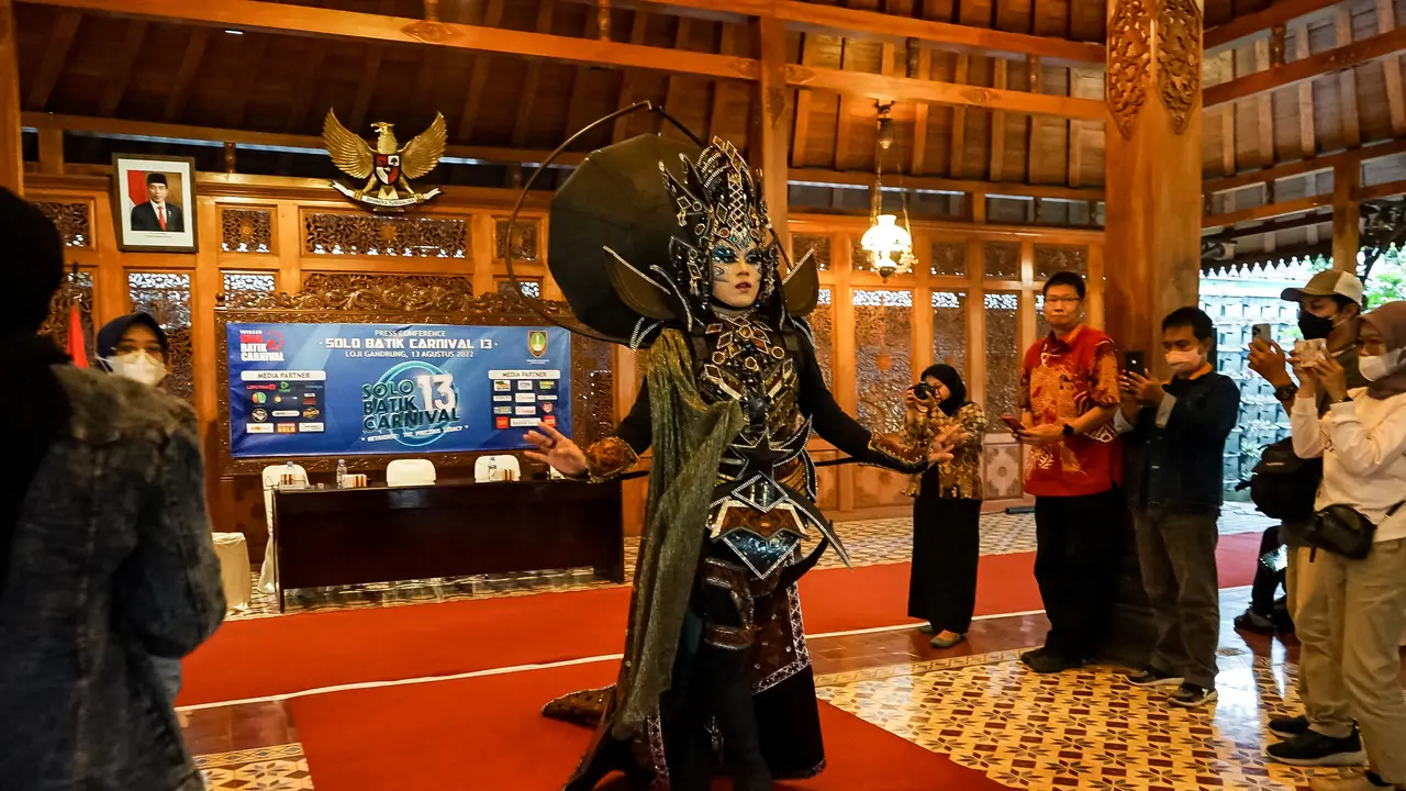 Solo Batik Carnival ke-13 di Lodji Gandrung Surakarta