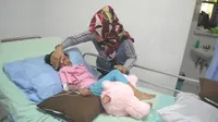 Triana Ayu Putri, siswa TK asal Kediri terluka lantaran diterkam seekor Harimau Bengala (Zainul Arifin/Liputan6.com)