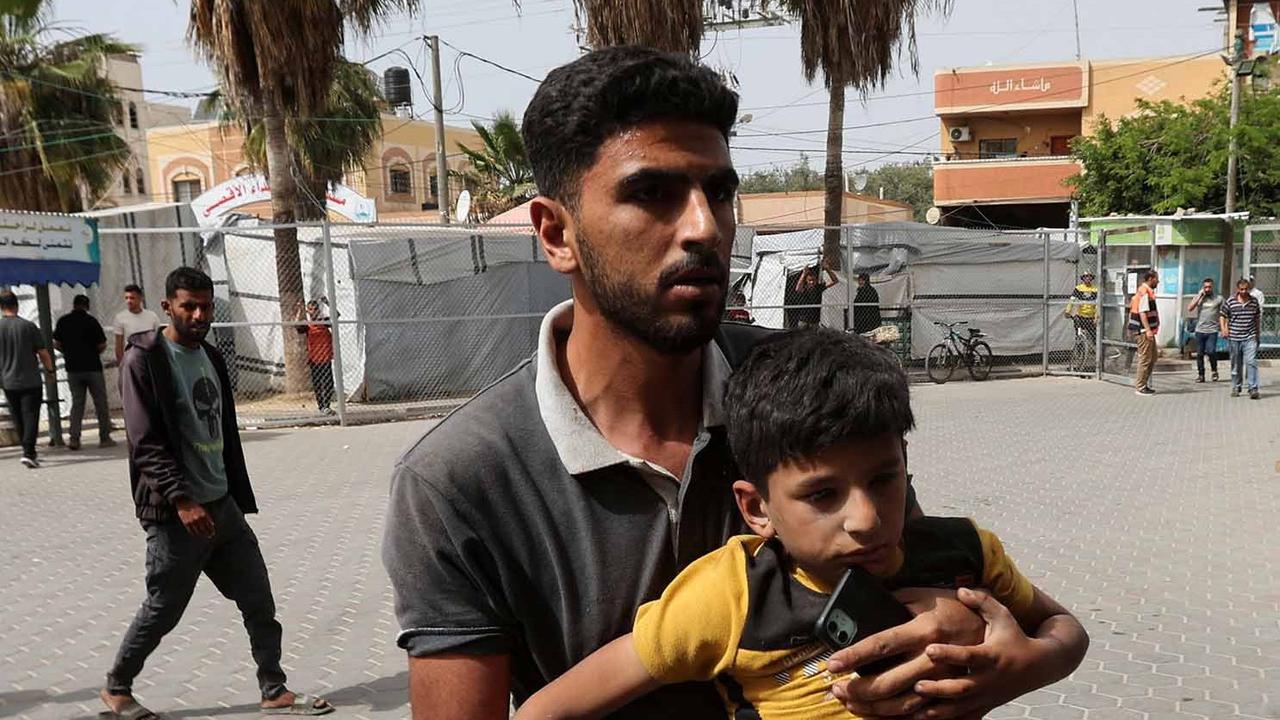 FOTO: Pilu! Anak-Anak Korban Serangan Udara Israel