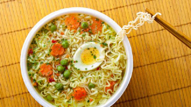 Ilustrasi mi instan (iStock)