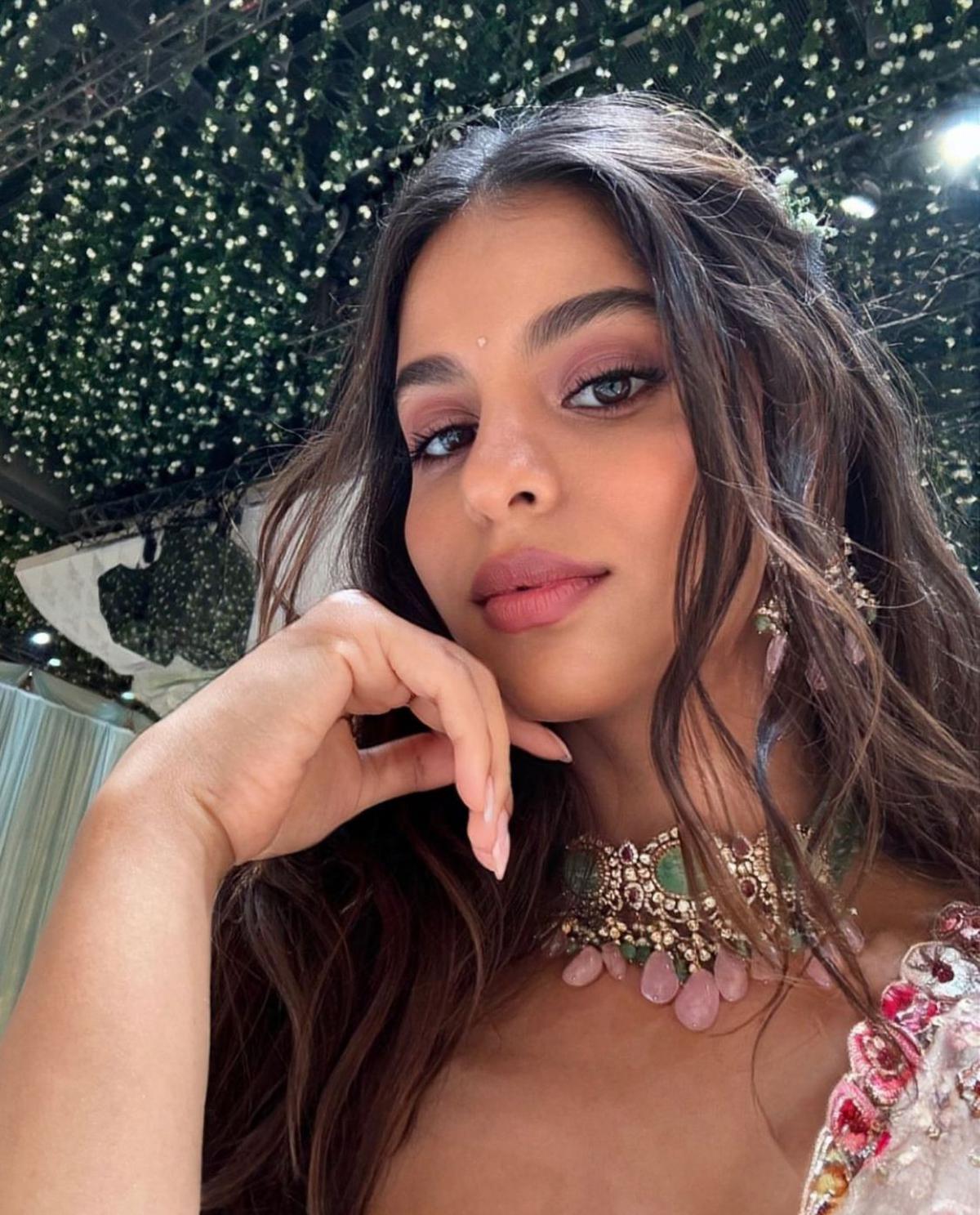 Profil Larissa Bonesi, Model Brasil Yang Dirumorkan dengan Anak Sulung Shah Rukh Khan