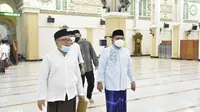 Wali Kota  Gorontalo  beserta jajaran saat meninjau masjid Agung Baiturrahim (Arfandi Ibrahim/Liputan6.com)