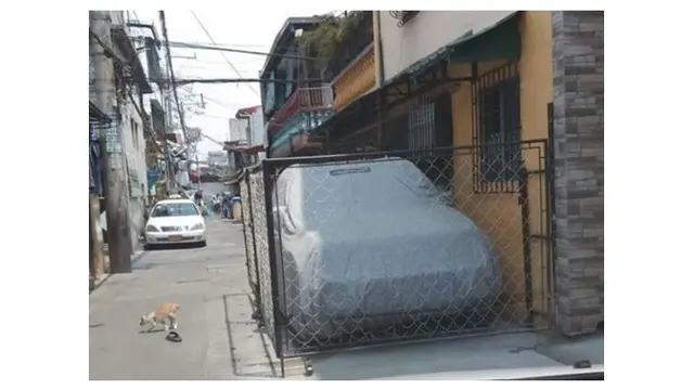 Cara Orang Menyiasati Tempat Parkir Ini Malah Bikin Miris